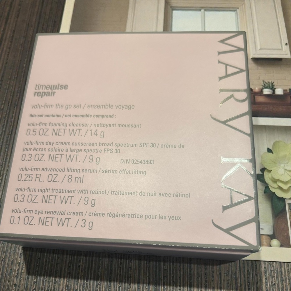 Mary Kay Volu-Firm Timewise repair Set